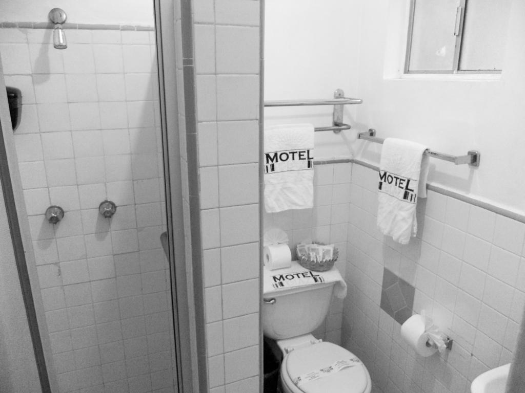 Hotel Diaz Tijuana Pokoj fotografie
