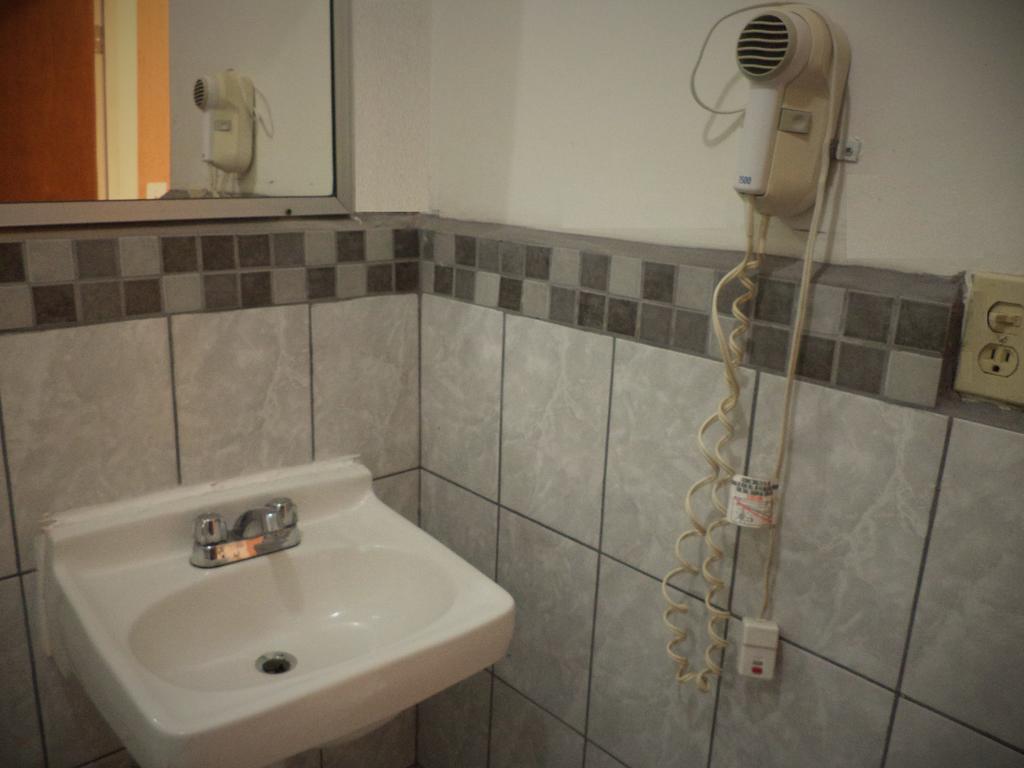 Hotel Diaz Tijuana Pokoj fotografie