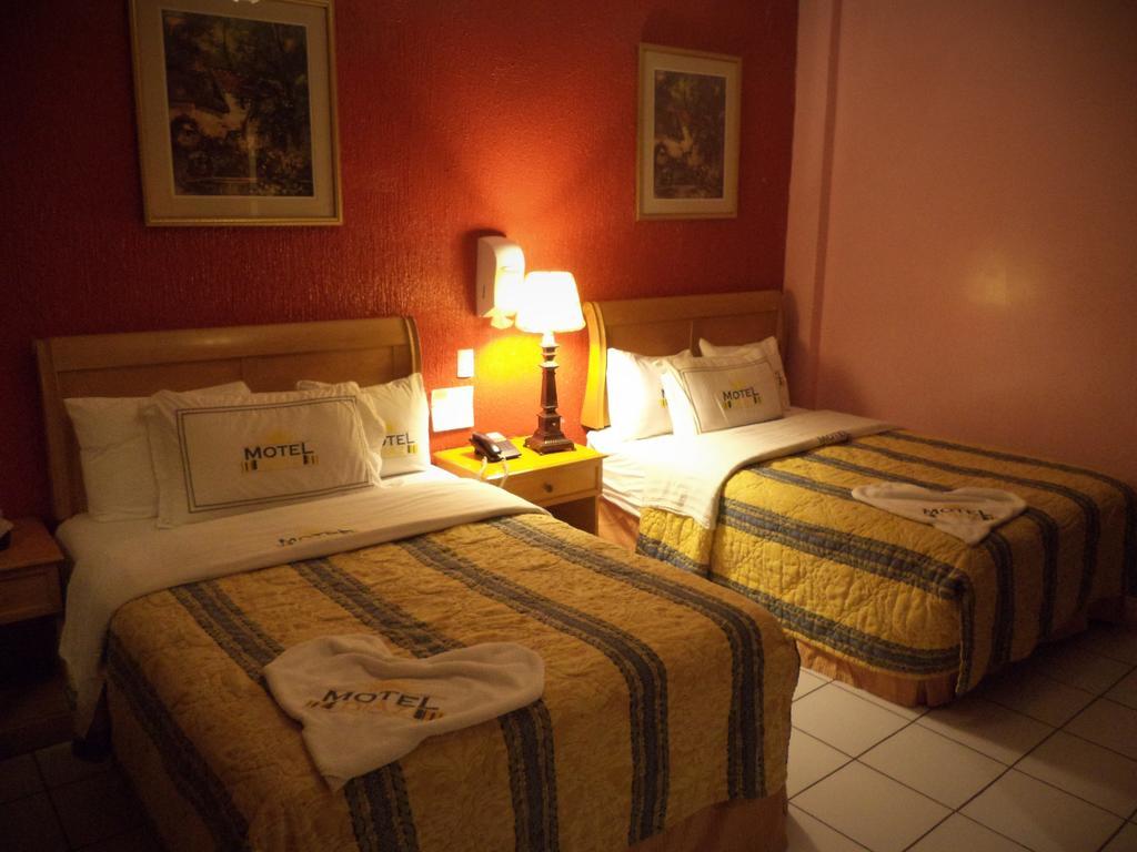Hotel Diaz Tijuana Pokoj fotografie