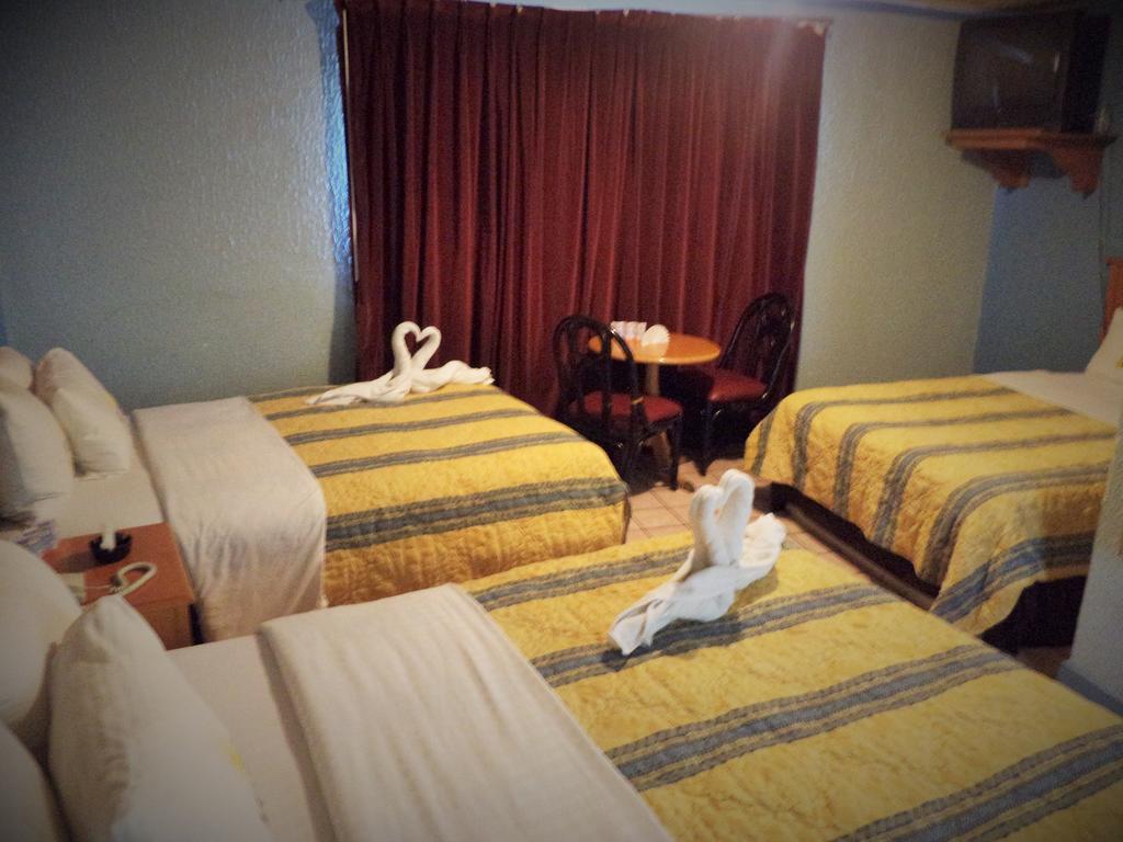 Hotel Diaz Tijuana Pokoj fotografie