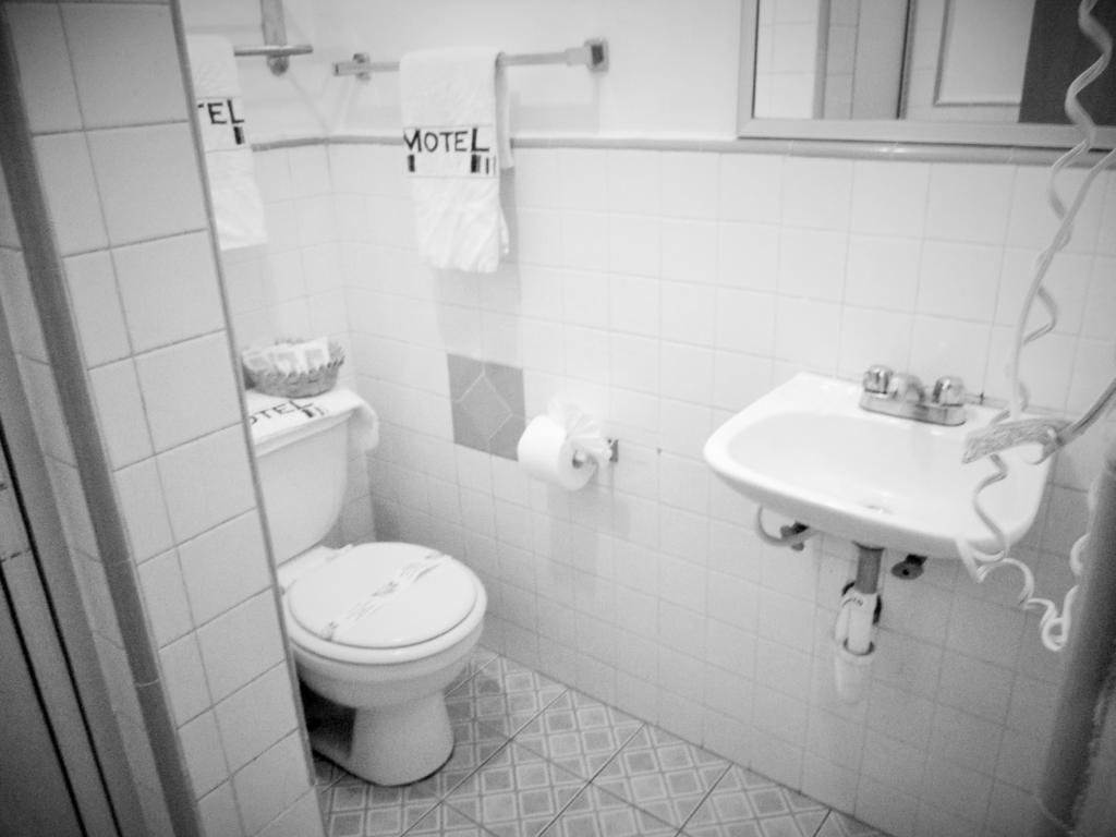Hotel Diaz Tijuana Pokoj fotografie