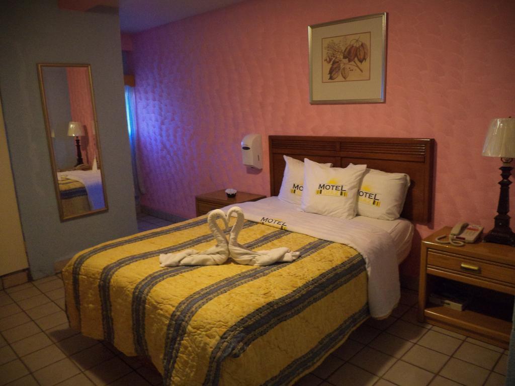 Hotel Diaz Tijuana Exteriér fotografie