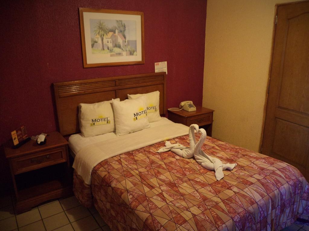 Hotel Diaz Tijuana Exteriér fotografie